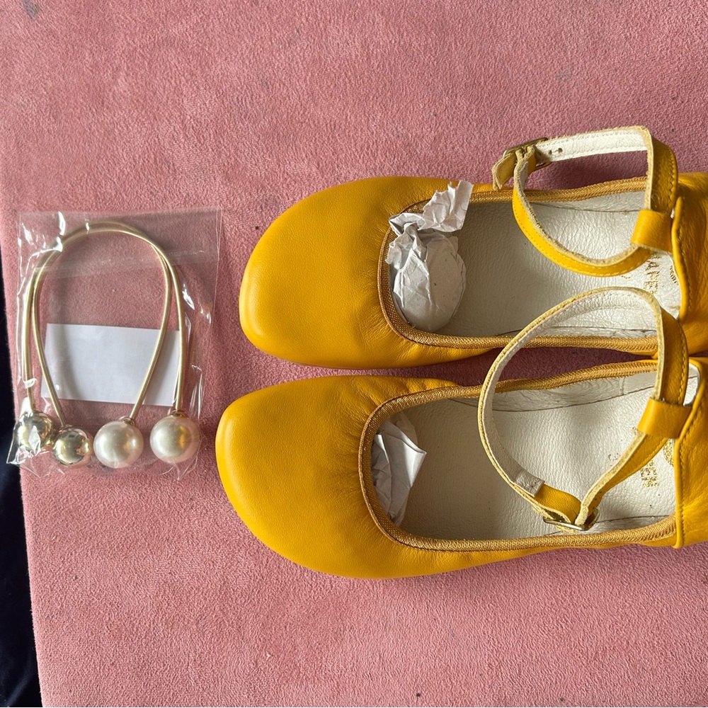 Shapen Tulip plus Fancy Ankle Straps